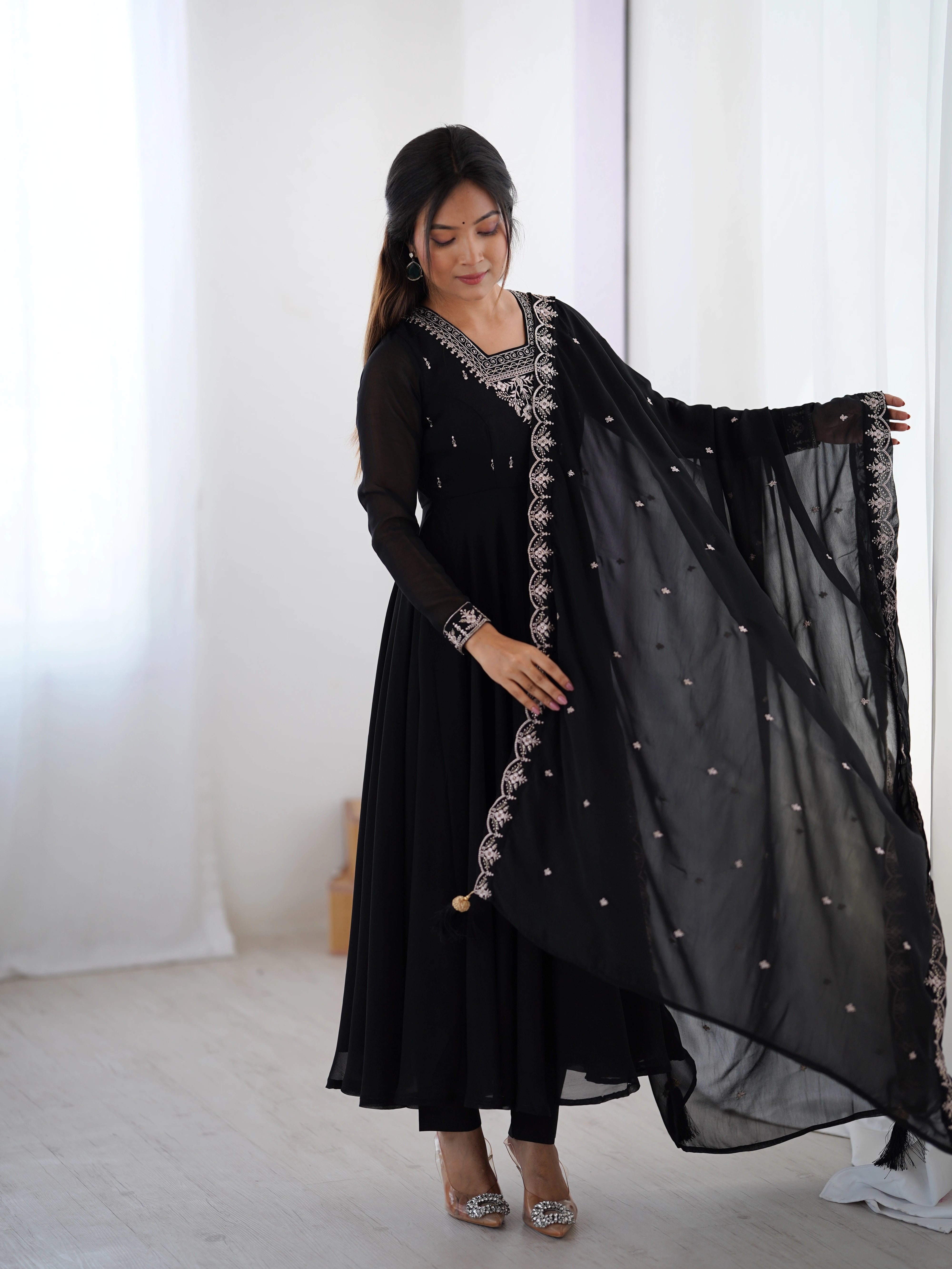 Black Zari Embroidery Fox Georgette Suit – Kalyanja